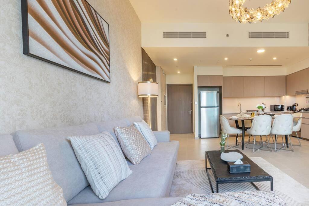 Lux 2 King Bed - Grande Signature Residences * Dubai